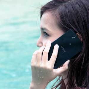 Belum Ada Lawan, Xperia Z Perkasa di Pasaran