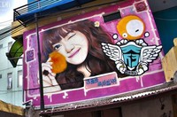 Graffiti gambar Jessica sedang tersenyum pun terpampang di sebuah dinding. (dok. Pribadi)
