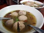 Yuk Jajan Bakso Mas Kumis Sore-sore!