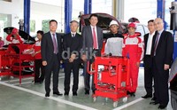 Peresmian juga dihadiri oleh perwakilan Mitsubishi Motors Corporatian (MMC) Jepang.