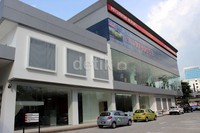Dengan luas lahan dan bangunan mencapai 4.000 meter per segi, diler 3S Mitsubishi di Slipi memiliki 3 lantai.