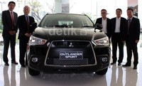 Selain itu konsumen juga bisa menikmati Lounge Zone, Kids Zone, dan area PKT (Penyerahan Kendaraan terpadu) bagi para konsumen Mitsubishi.