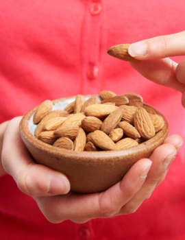 Inilah 5 Penyebab Almond Mampu Melangsingkan Tubuh!