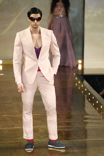 Jakarta, Indonesia - 11 April 2013. Ivan Gunawan The Gentlemen. Kemang Fashion Week 2013 at Lippo Mal Kemang. Jakarta. [Foto: Mohammad Abduh/Wolipop]