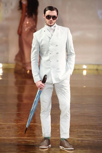 Jakarta, Indonesia - 11 April 2013. Ivan Gunawan The Gentlemen. Kemang Fashion Week 2013 at Lippo Mal Kemang. Jakarta. [Foto: Mohammad Abduh/Wolipop]