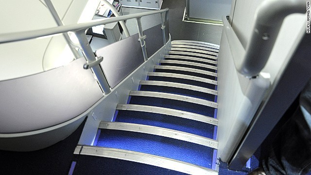 Ini Pesawat Mewah Boeing, 747-8 Intercontinental Seharga Rp 3,3 Triliun (2) Ini Pesawat Mewah Boeing, 747-8 Intercontinental Seharga Rp 3,3 Triliun (2)