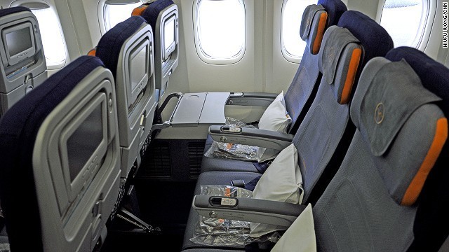 Ini Pesawat Mewah Boeing, 747-8 Intercontinental Seharga Rp 3,3 Triliun (2) Ini Pesawat Mewah Boeing, 747-8 Intercontinental Seharga Rp 3,3 Triliun (2)