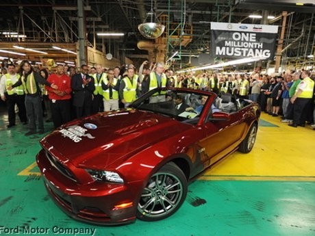 Ford Rayakan Produksi 1 Juta Unit Mustang