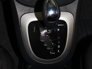 Siapa Bilang Merawat Mobil Matik Susah?