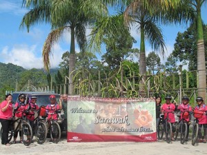 7 Srikandi Indonesia Siap Mendaki Gunung Kinabalu