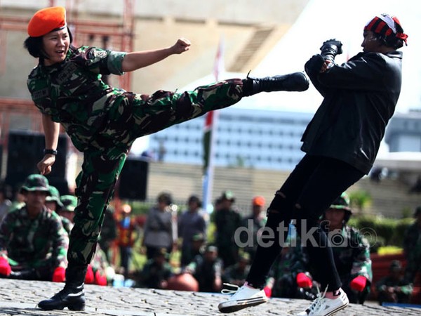Kartini TNI Lumpuhkan Perampok