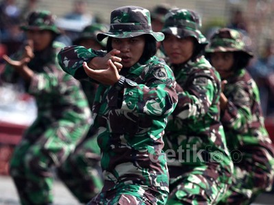 Wanita TNI-Polri Siap Sambut Hari Kartini