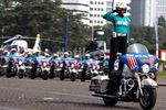 Aksi Polwan Cantik di Atas Moge