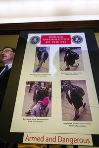 FBI merilis foto tersangka bom Boston. REUTERS/Lucas Jackson.