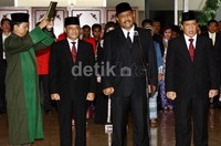 Tiga orang anggota DPR pergantian antar-waktu (PAW) yang dilantik adalah Rahman Halid (Hanura) , Zulfikar (PPP), dan Abidin Fikri (PDIP). Lamhot Aritonang/detikFoto.