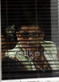 Penggeledahan itu terkait kasus suap perizinan lahan untuk kuburan elite di Bogor. Lamhot Aritonang/detikFoto.