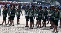 Ribuan prajurit TNI-Polri mengikuti gladi bersih tersebut.