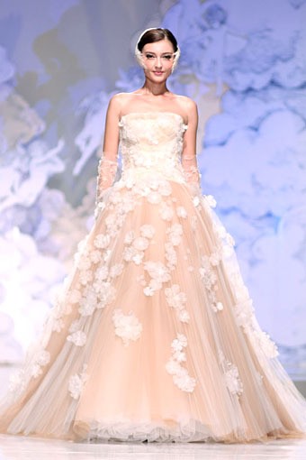 Jakarta, Indonesia - 12 April 2013. Reverie by Didi Budiardjo Wedding Fair 2013 at Grand Hyat Hotel. Jakarta. [Foto: Mohammad Abduh/Wolipop]