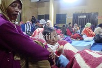 Di Desa  Kepakisan, hampir seluruh warga di desa tersebut mengungsi. Arbi Anugrah/detikFoto.