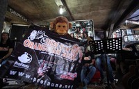 Para Bikers yang dilepas oleh Bimbim Cs itu merupakan sekelompok aktivis penggiat peduli orangutan.