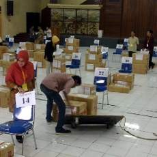 3 Kardus Tempat Soal UN SMP Ditemukan Sobek