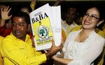 Partai Golkar Serahkan Daftar Caleg
