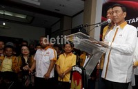 Partai Hanura menyerahkan daftar bakal calon legislatif kepada KPU total pendaftar 1.656 orang caleg.