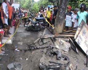 5 Motor dan Kios Bensin Hangus Ditabrak Sepeda Motor