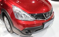 Grille-nya yang menampilkan kesan huruf 'V' tampil elegan.