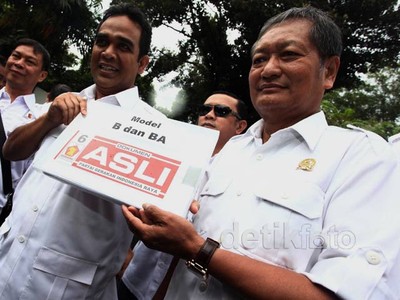 Gerindra Serahkan Bakal Caleg ke KPU
