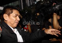 Sareh Wiyono keluar gedung KPK usai diperiksa sebagai saksi. Lamhot Aritonang/detikFoto.