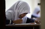 Siswa SMP Islam Terpadu YAPIDH Jalani UN