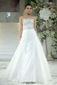 Jakarta, Indonesia - 17 April 2013. Sebastian Sposa by Sebastian Gunawan. Bridal & Jewelry Show 2013 Wedding Inspirations at Lamoda Cafe. Lantai 1. Plaza Indonesia. Jakarta. [Foto: Mohammad Abduh/Wolipop]