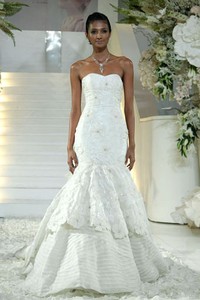 Jakarta, Indonesia - 17 April 2013. Sebastian Sposa by Sebastian Gunawan. Bridal & Jewelry Show 2013 Wedding Inspirations at Lamoda Cafe. Lantai 1. Plaza Indonesia. Jakarta. [Foto: Mohammad Abduh/Wolipop]