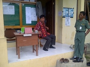 UN di Pedalaman, Dari Sulitnya Transportasi Hingga Ancaman Perampok
