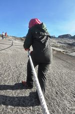 Perjuangan Para Perempuan Indonesia Mendaki Gunung Kinabalu