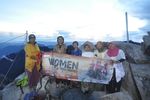 Perjuangan Para Perempuan Indonesia Mendaki Gunung Kinabalu