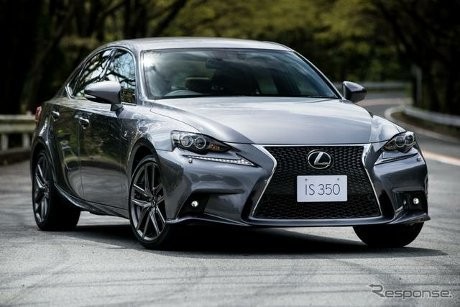 Lexus IS Ingin Kalahkan Jiwa Sporty BMW Seri 3