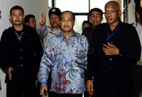 Saat Irjen Djoko tiba, petugas kepolisian sudah membuat pagar betis agar Djoko bisa segera langsung naik ke ruang sidang yang terletak di lantai satu. Lamhot Aritonang/detikFoto.