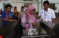 Uji coba ini dilakukan untuk mengecek kesiapan pintu elektronik, tiket elektronik, dan petugas.