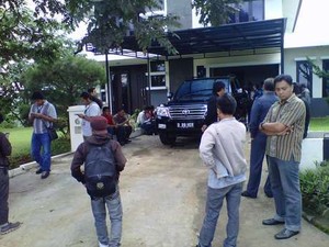Cegah Bentrok, Polda Jabar Terjunkan Personel ke Rumah Susno