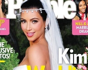 Resmi Cerai dari Kris Humphries, Kim Kardashian Siap Dinikahi Kanye West
