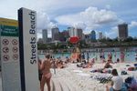 Brisbane, Bikini dan Belanja