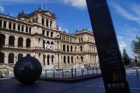 Bangunan eks Treasury di Brisbane Square, yang mirip gedung parlemen Eropa. Sekarang sudah berubah fungsi menjadi kasino yang buka 24 jam setiap hari (Gagah/detikTravel)
