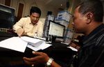 Ketua KPU Tinjau Proses Verifikasi