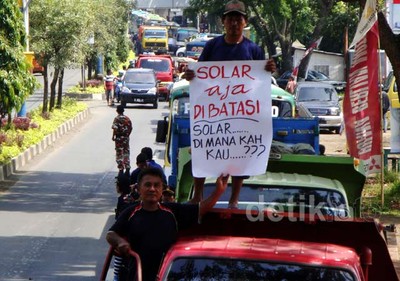Solar Langka, Awak Bus & Truk Mogok Massal