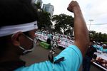 Kantor Hatta Rajasa Didemo Peternak Susu