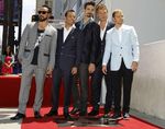 Backstreet Boys Tebar Senyuman di Walk of Fame