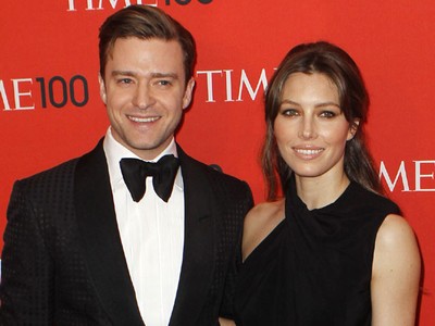Justin Timberlake & Jessica Biel Tampil Serba Hitam