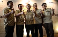 Hadir dalam acara tersebut President Director PT Adira Dinamika Multi Finance, Willy Suwandi Dharma dengan didampingi Direktor Chief Marketing Officer 4 Wheelers Adira, Hafid Hadeli.